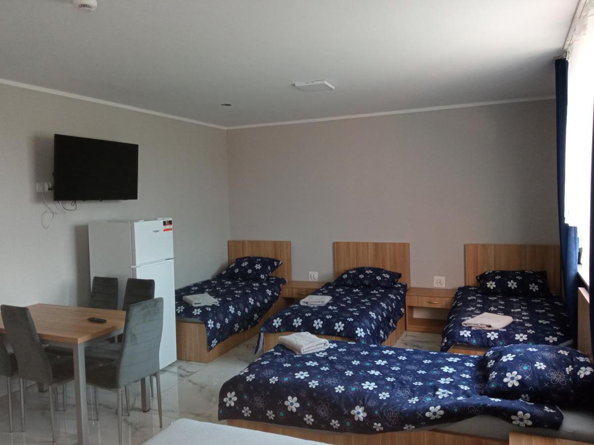 Czerwony Szafir Grodzisk Hostel Grodzisk Mazowiecki Exterior foto